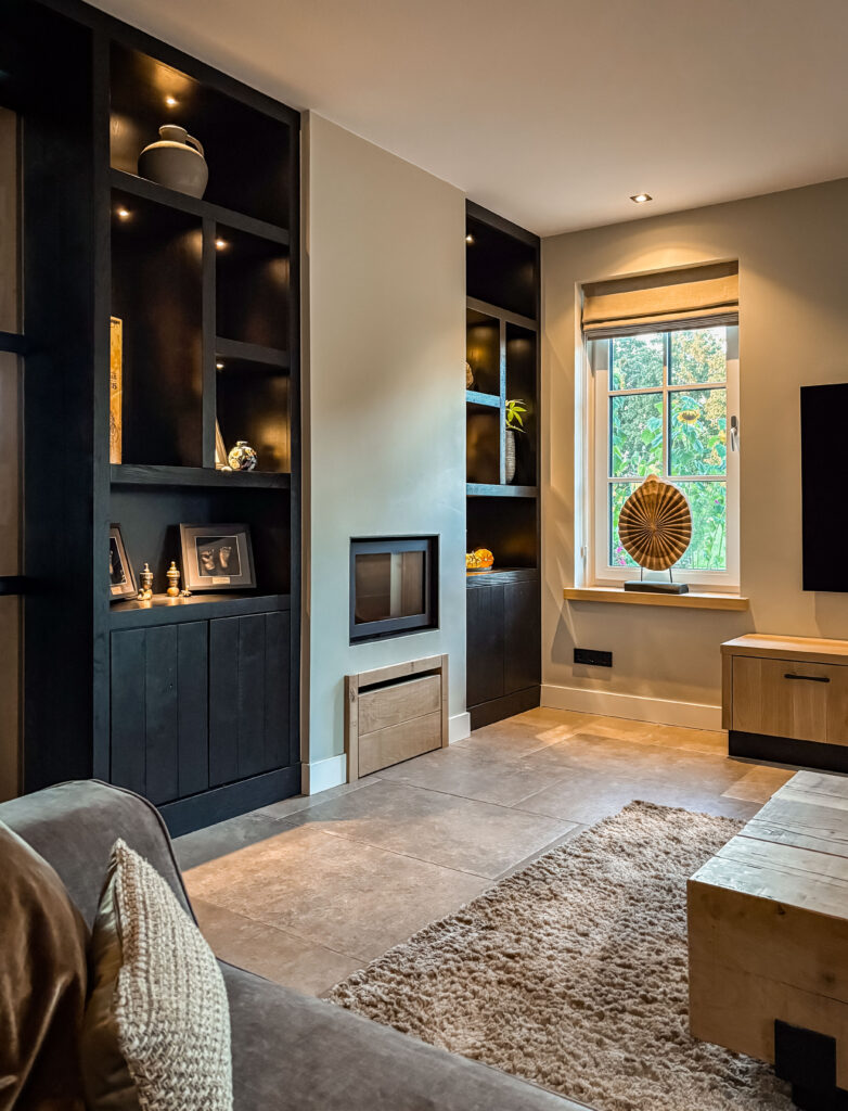 Hotel chique interieurontwerp in Reutum met luxe materialen, warme kleuren en een stijlvolle uitstraling.
